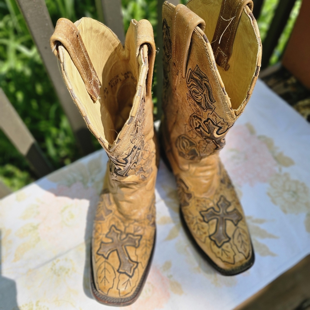 Corral Boots - Picture 4 of 7